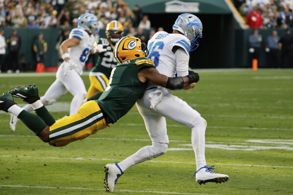 Packers Training Camp Offers First Look at Green Bay’s New Season